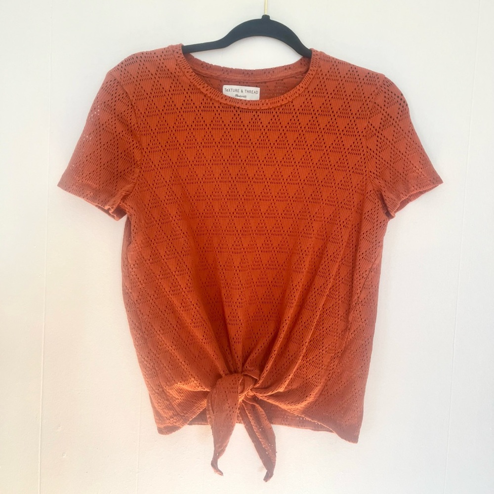 Madewell ~ Short Sleeve, Tie Front, Crew Neck, Textured Top